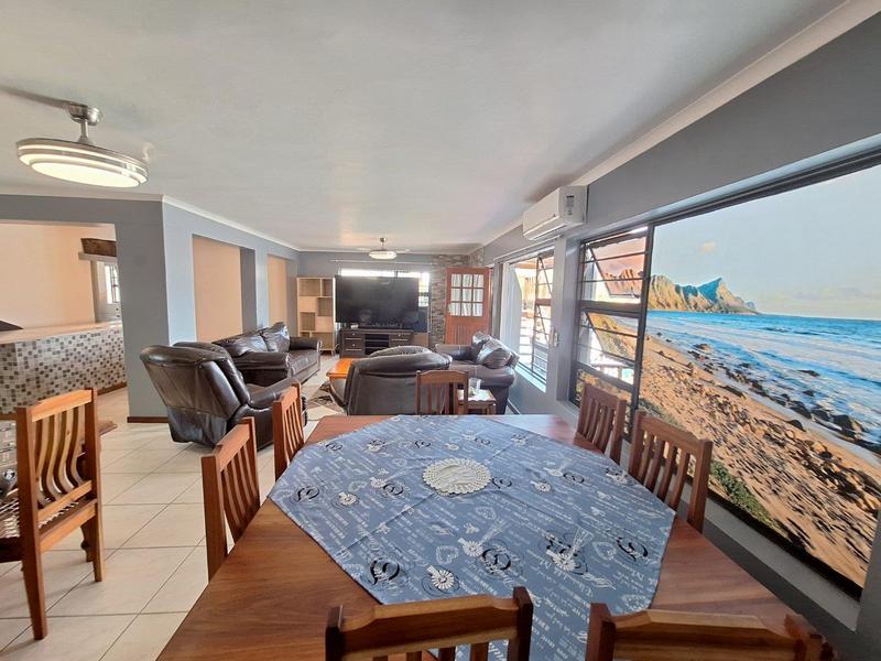 4 Bedroom Property for Sale in Fraaiuitsig Western Cape